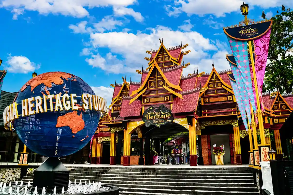 Pintu masuk Malaysia Heritage Studios berhampiran Encore Melaka di Impression City